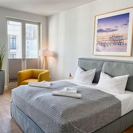 Pool Und Sauna Mit Meerblick, Direkt An Der Seebruecke - First Sellin Fewo 3 8 Exteriör bild