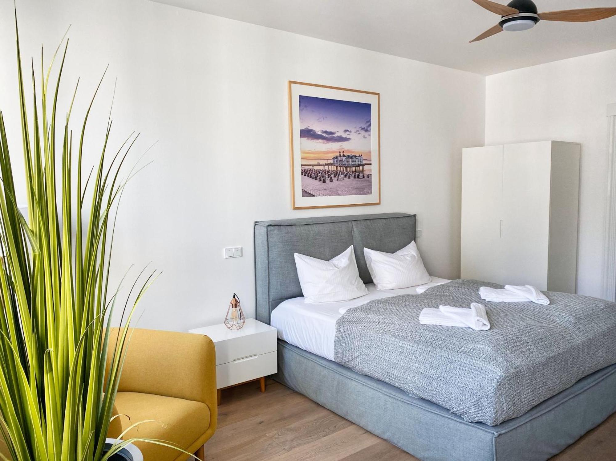 Pool Und Sauna Mit Meerblick, Direkt An Der Seebruecke - First Sellin Fewo 3 8 Exteriör bild