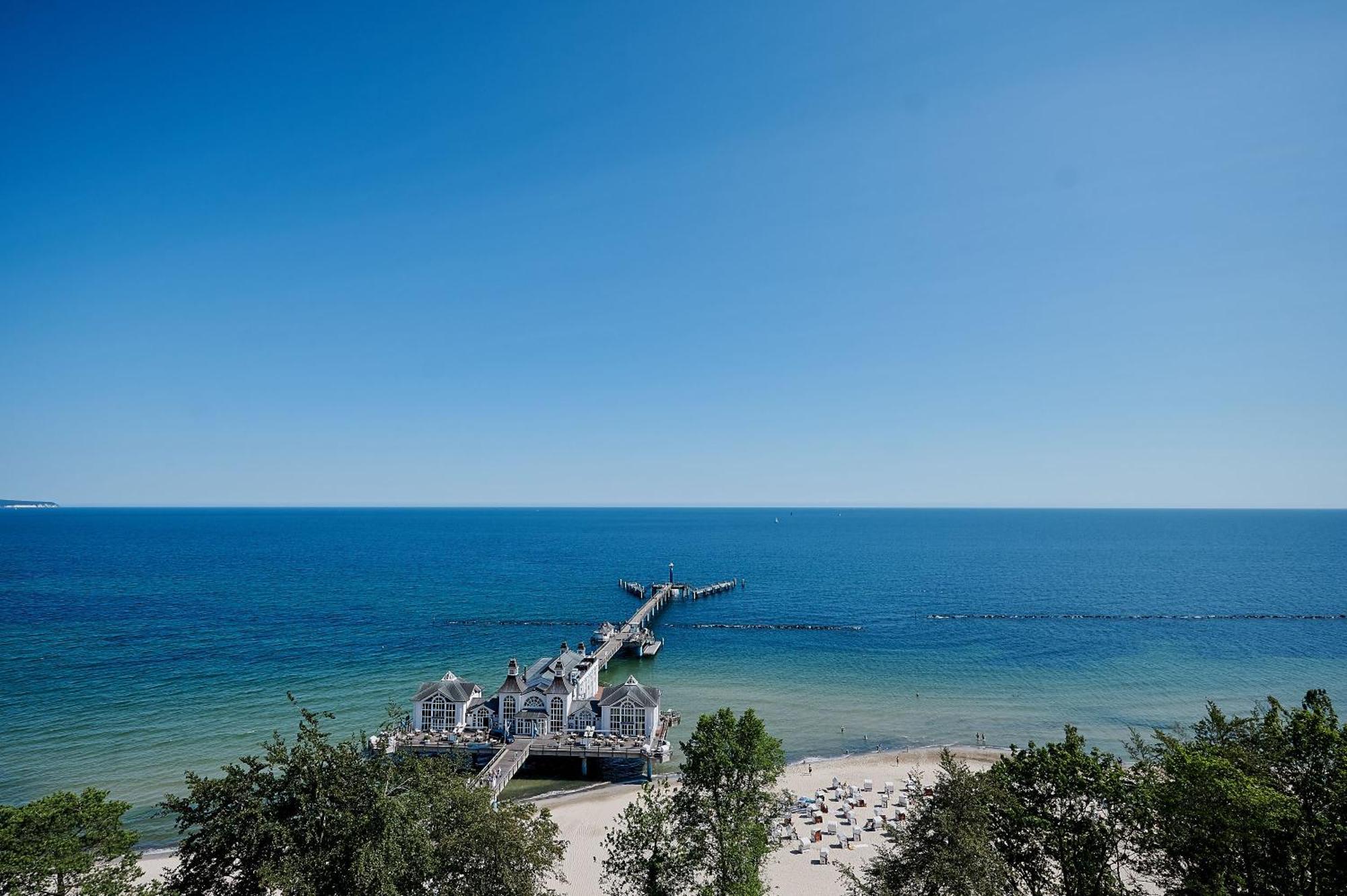 Pool Und Sauna Mit Meerblick, Direkt An Der Seebruecke - First Sellin Fewo 3 8 Exteriör bild